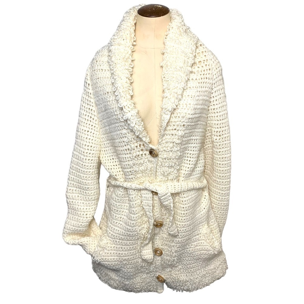 Handmade Heavy Knit Cardigan Sweater Cream Bouclé Wood Button Mid length Sz S/M